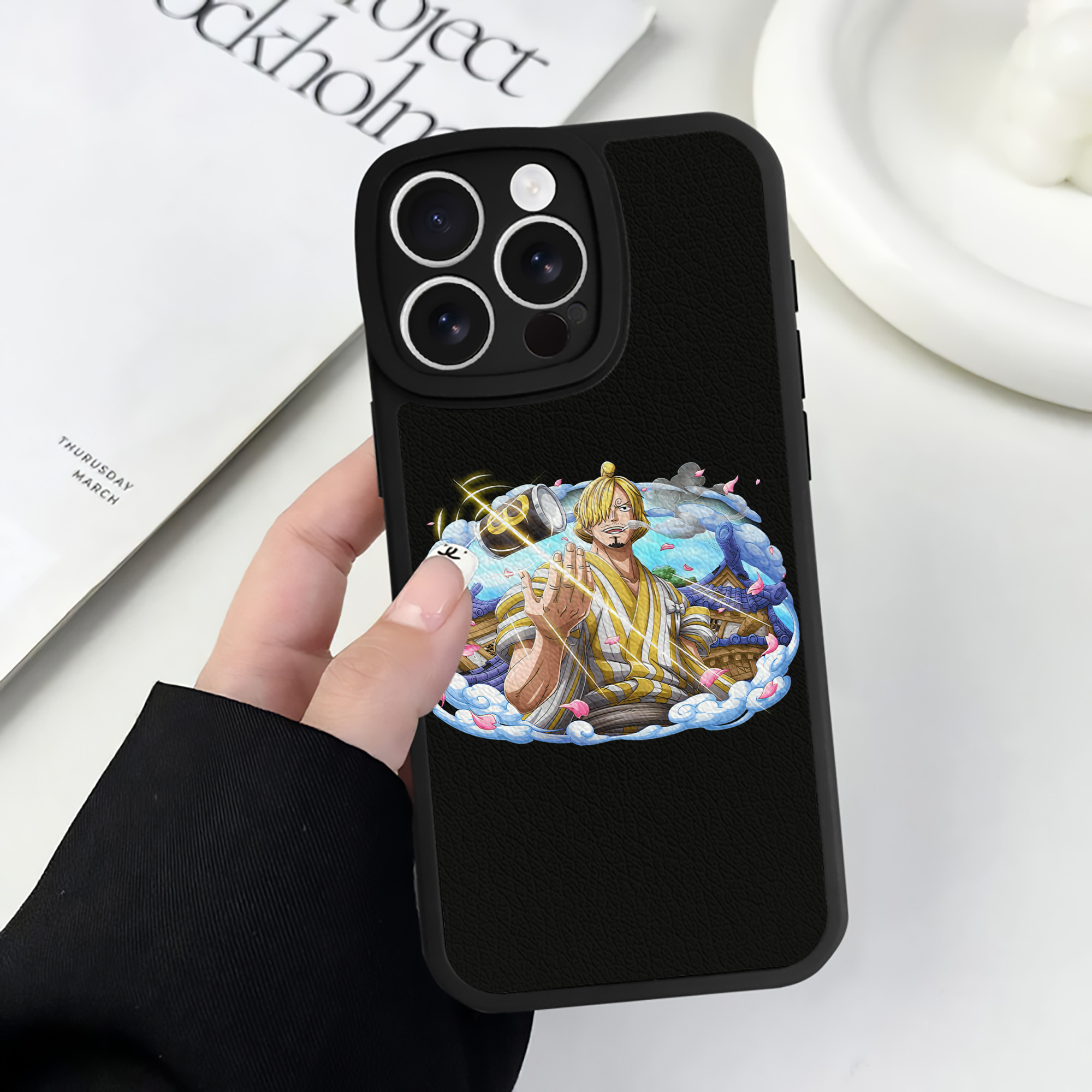（画像用） ワンピース サンジ ONE PIECE Sanji 【iPhone 16シリーズ対応】シリコンスマホケース（レザー調） 材質：シリコン